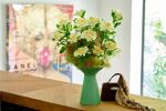 Foto de ambiente de Alstroemeria Fashionista® Couture. Una sublime Alstroemeria de corte blanca, con tallos fuertes y una apariencia verdaderamente única.